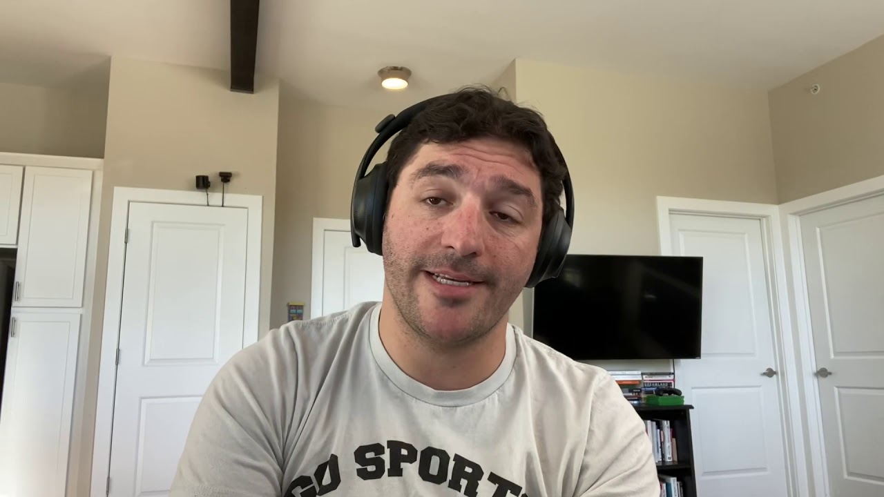 CPCU vs CIC and why is Tony wearing a sports tshirt - Hey #Insurance - Ep 14