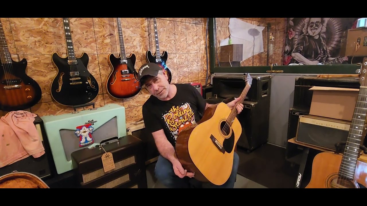 vintage Canadian guitars. Simon and patrick luthier.  early serial numbers