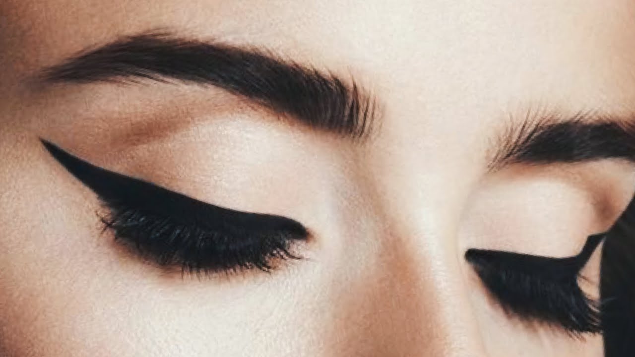 Easy Winged Eyeliner Tutorial for Beginners!