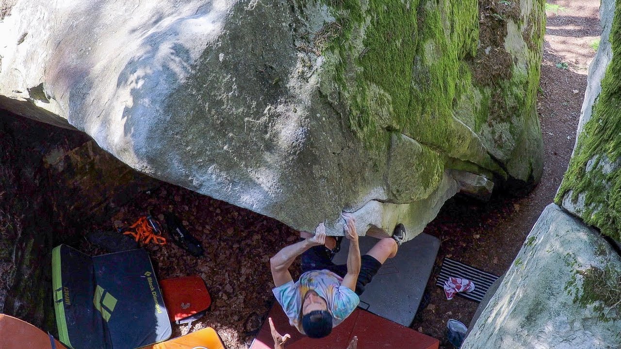 Gargantoit 7a+ 7a /  Gorges du Houx (fontainebleau)