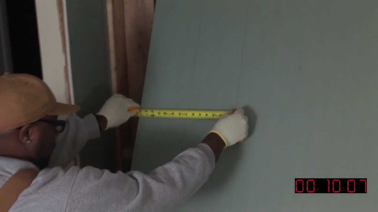 How to hang dry wall - pencil clip in action