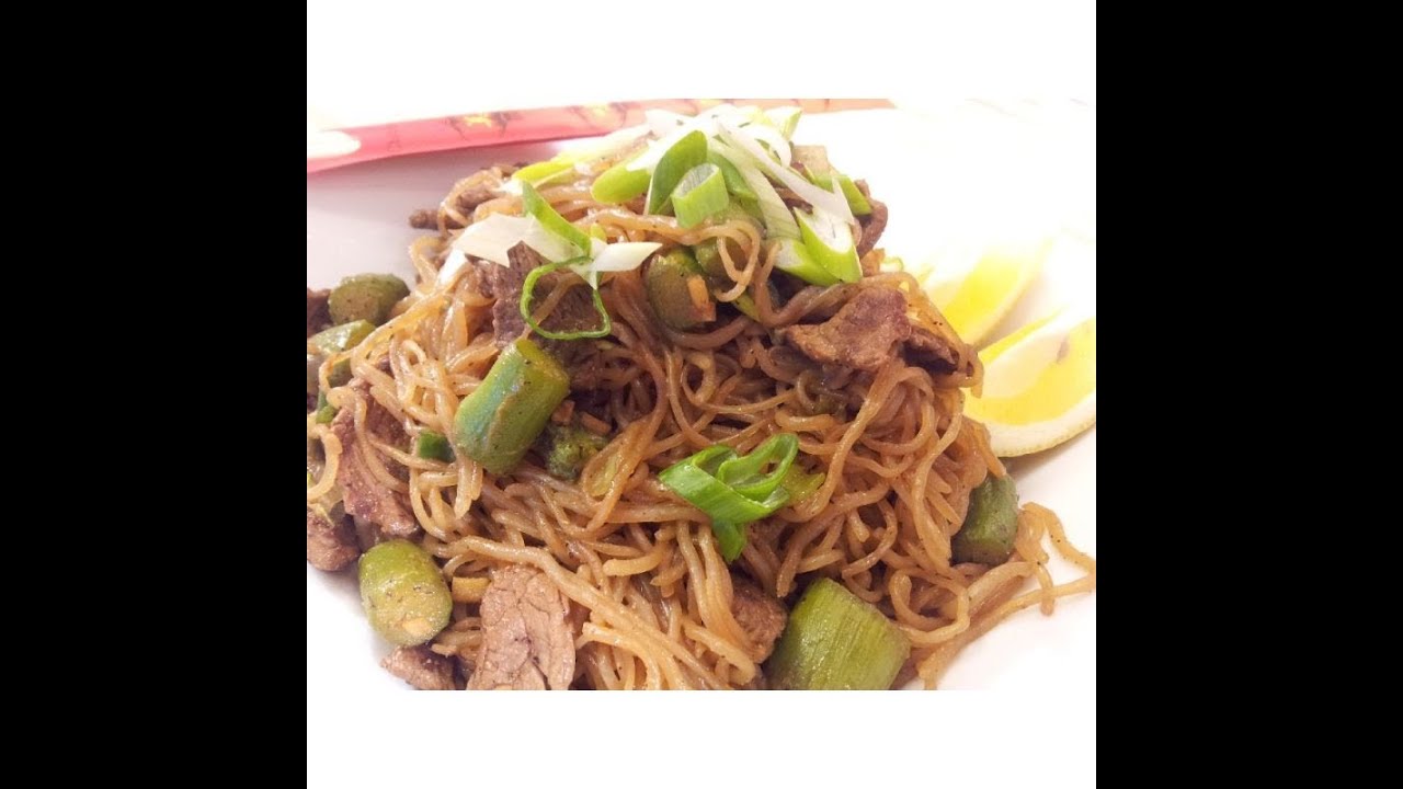 Gebratene Shirataki mit Rindfleisch und grünem Spargel