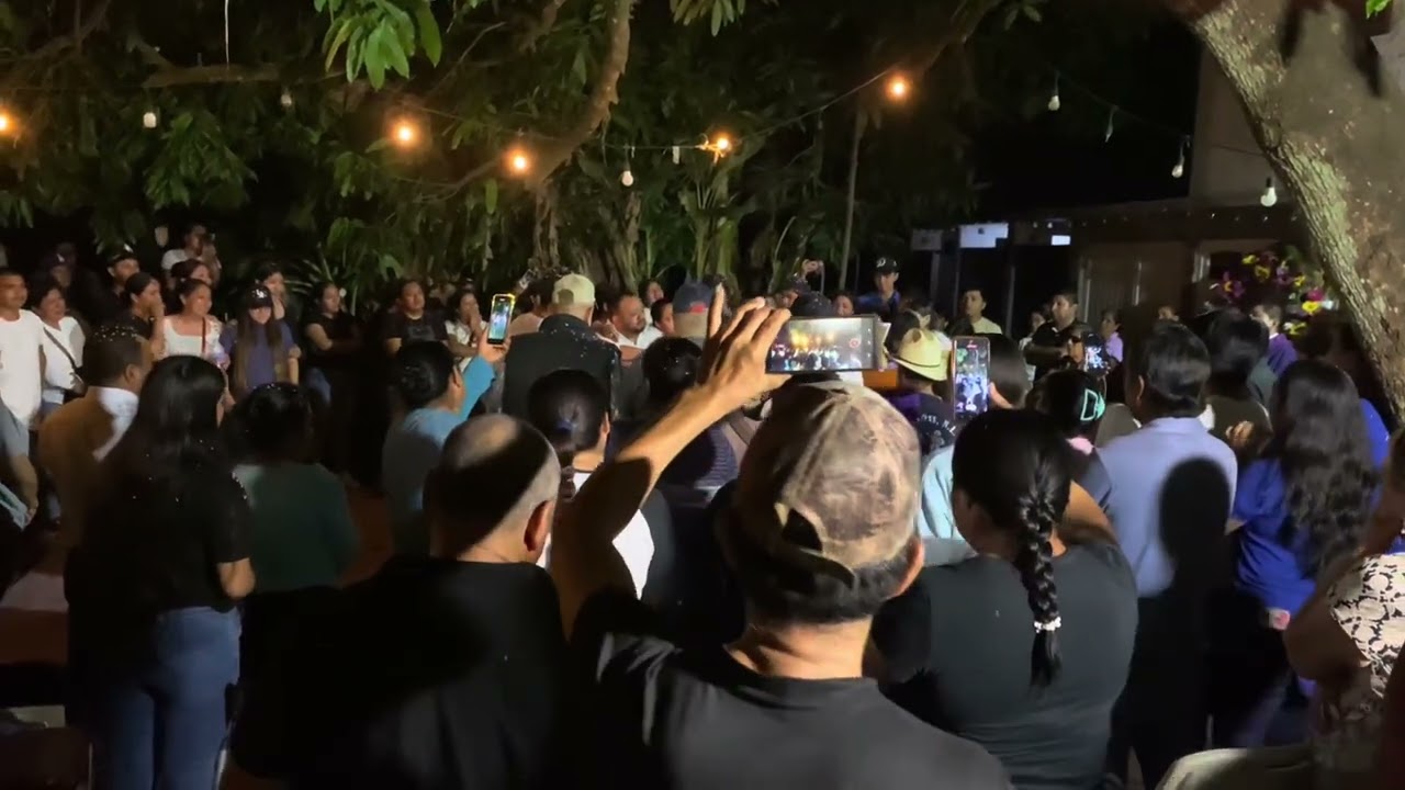 Llegada a miguel bahena a su ultima morada en pisaflores.