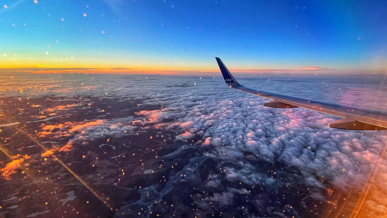 Beautiful Sunset Approach & Landing at Arlanda Airport, Stockholm, Sweden - SAS Airbus A320 - 4K HDR