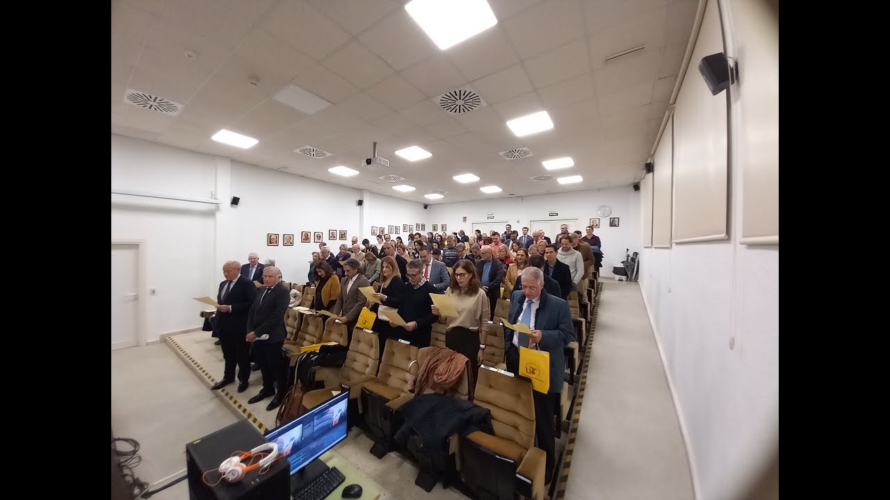 Acto de reconocimiento al profesorado y personal de la Facultad.