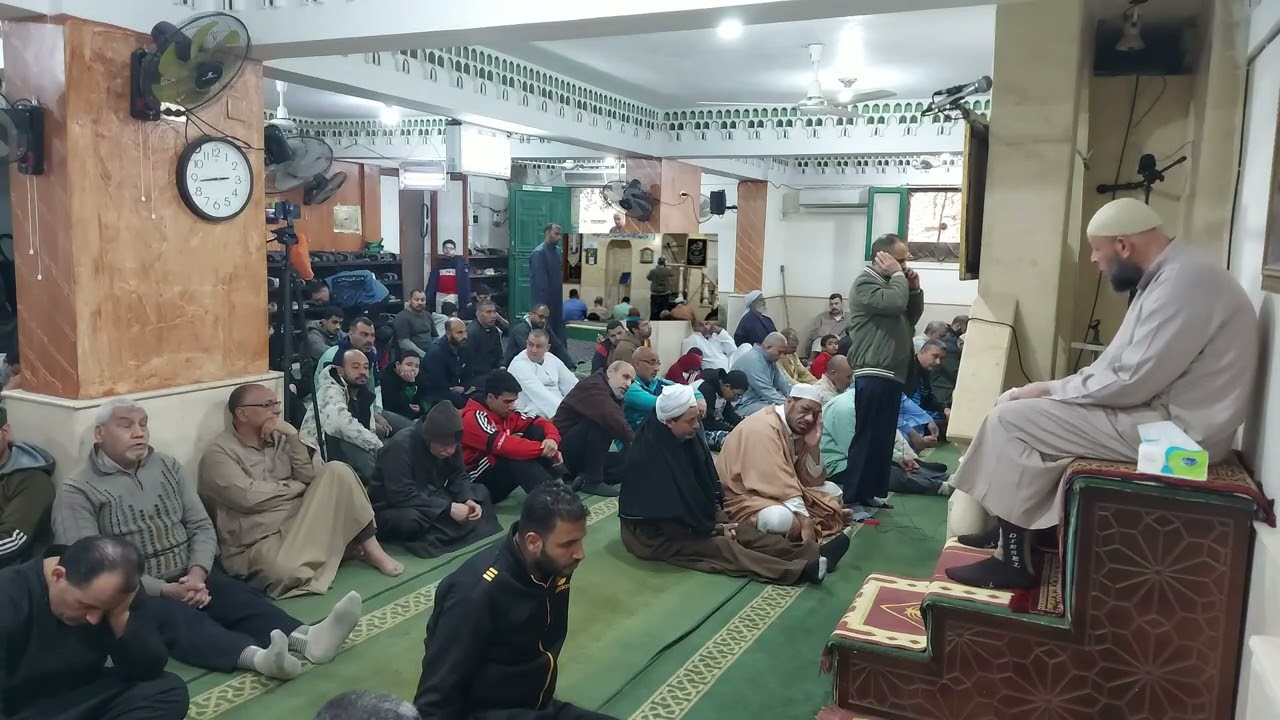 الاذان من  مسجد السلام مدينة السلام