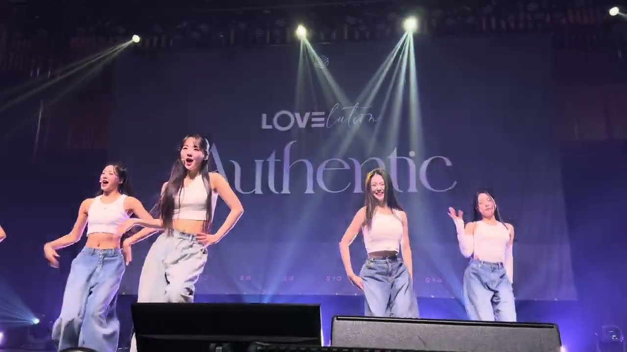 tripleS (트리플에스) LOVElution - Complexity | 2023.09.24 Atlanta, GA | Authentic US Tour | 4k60fps