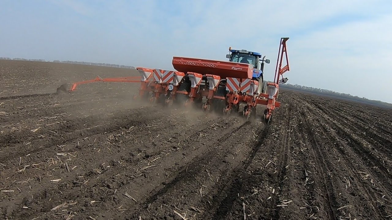 Посев кукурузы ТОР ВНИС. New Holland T6090 is Kwerneland Optima HD