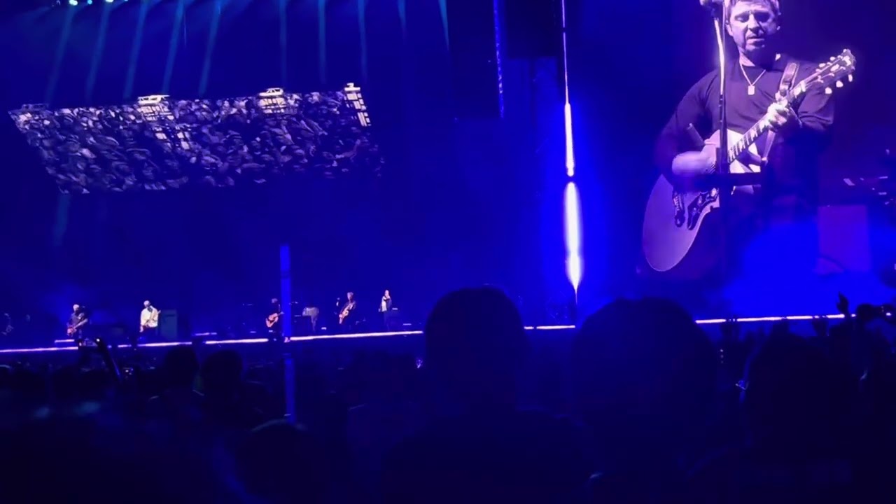 oasis  Half the World Away  2025年10月25日　東京ドーム　tokyo 