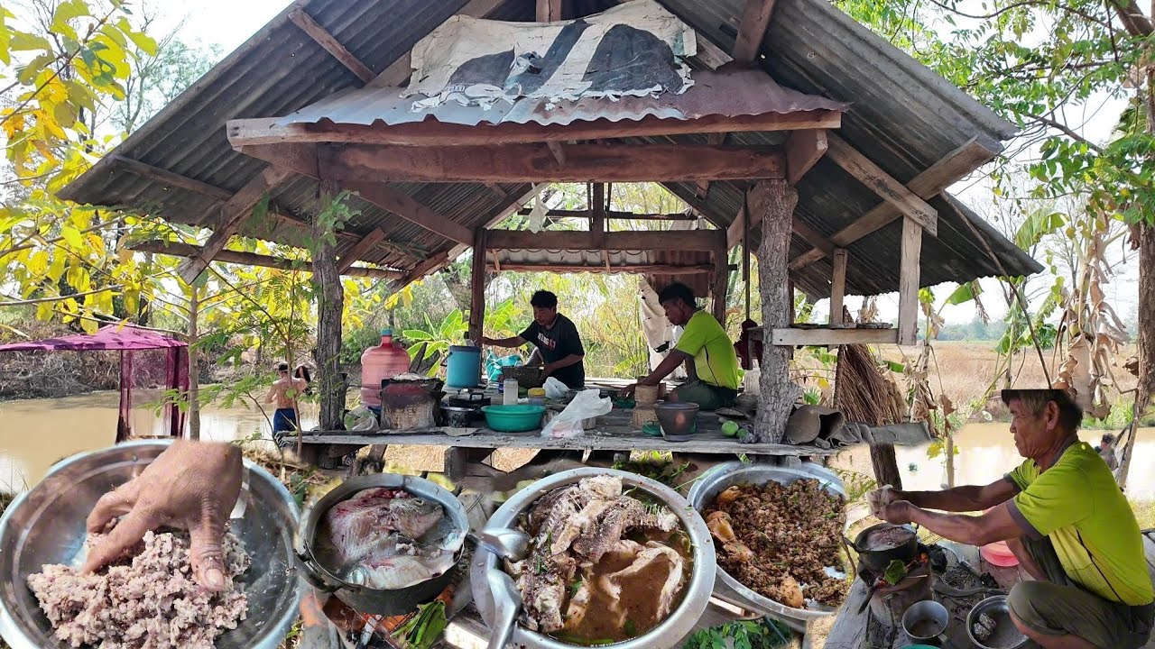 อีสานบ้านเฮากะส่ำนิ กินข้าวป่าแบบนี้สุดยอดเลย มาๆก้อยปลาสูตรโบราณ ต้มส้มปลาที่1