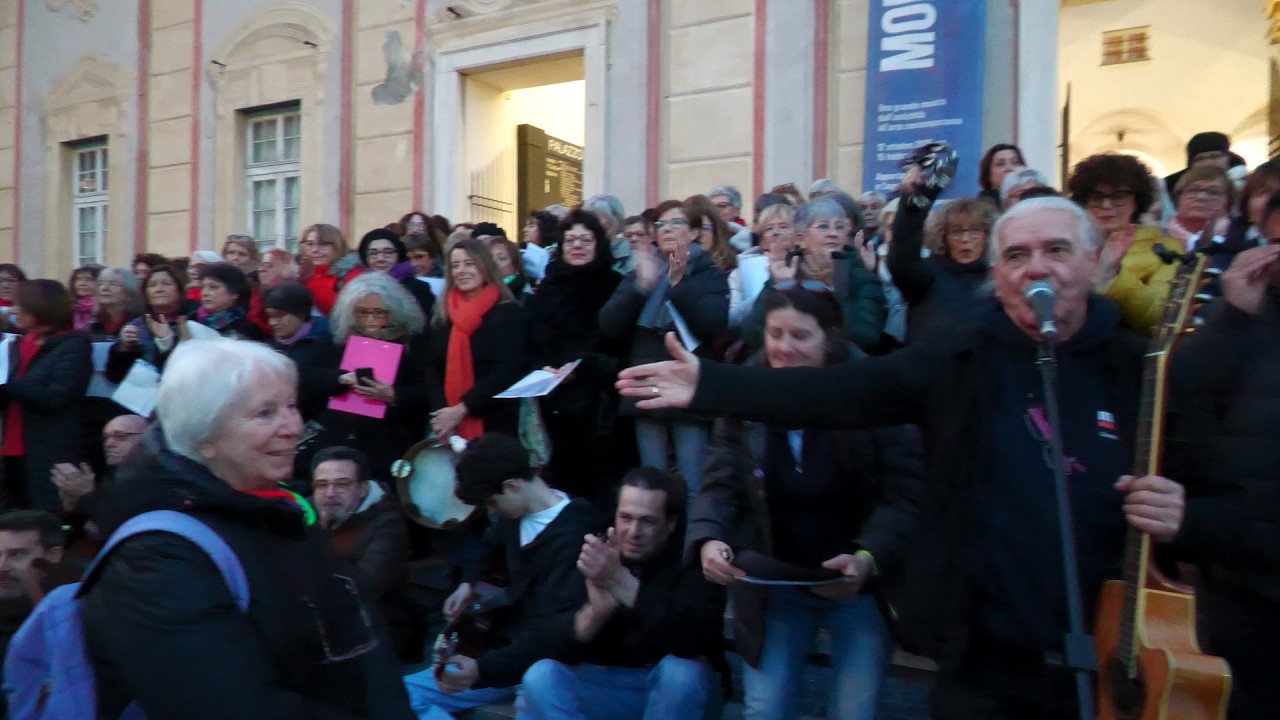 Four choirs directed by Gianni Martini sing Streets of Minneapolis - Genoa, 11 February 2026