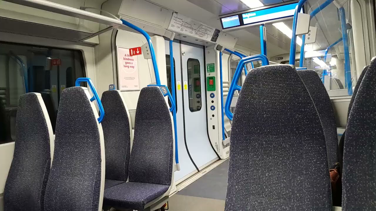 Thameslink Class 700/1 Ride From London St Pancras International to Farringdon 