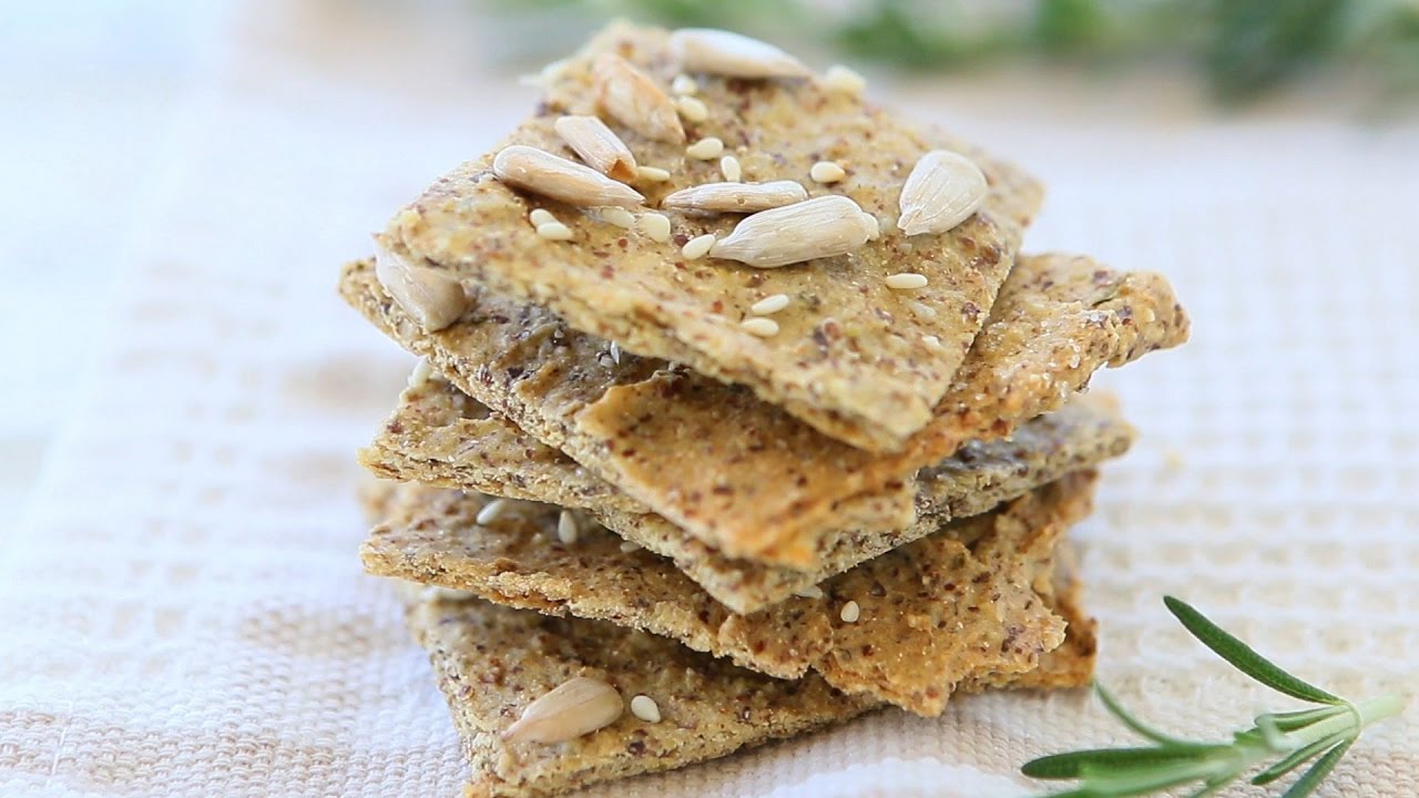 Homemade Chickpeas Crackers - gluten and dairy free Toddler recipe