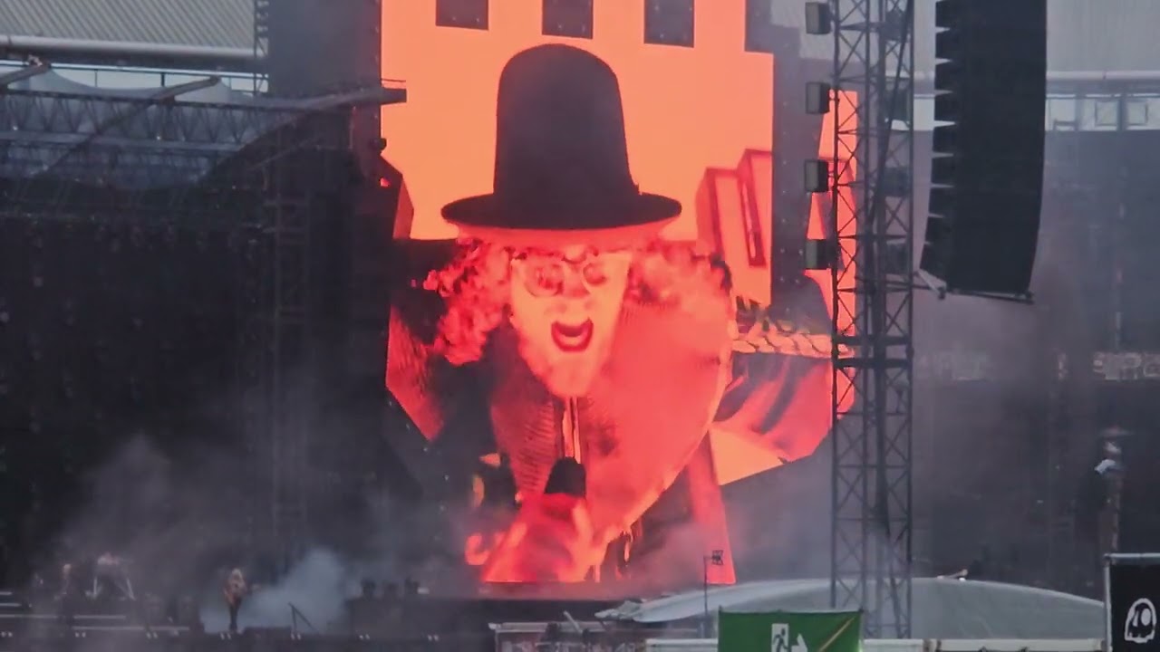 Di-rect - Devil Don't Care Live (De Kuip Rotterdam 14-06-2025)