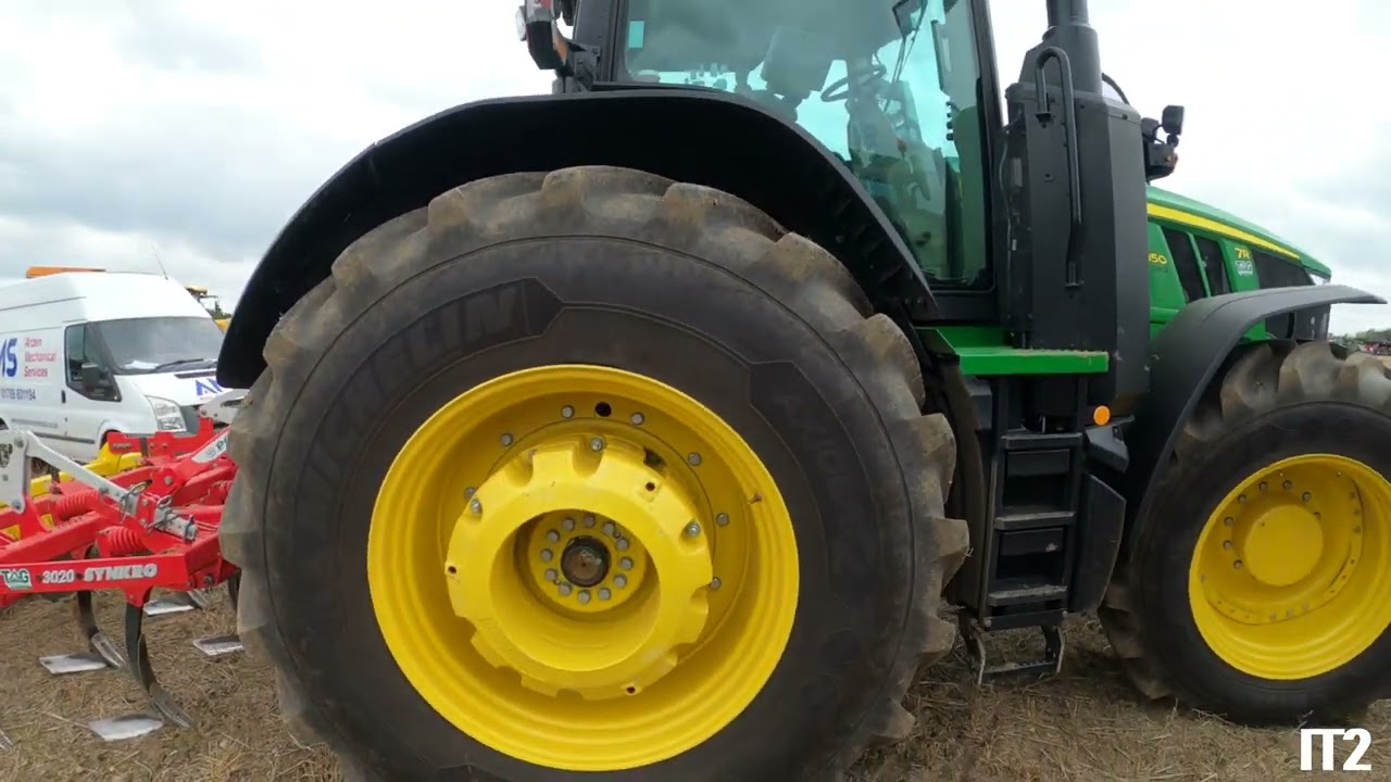 2024 John Deere 7R 350 9.0 Litre 6-Cyl Diesel Large Tractor (350/385/388HP) TAG at Forest of Arden
