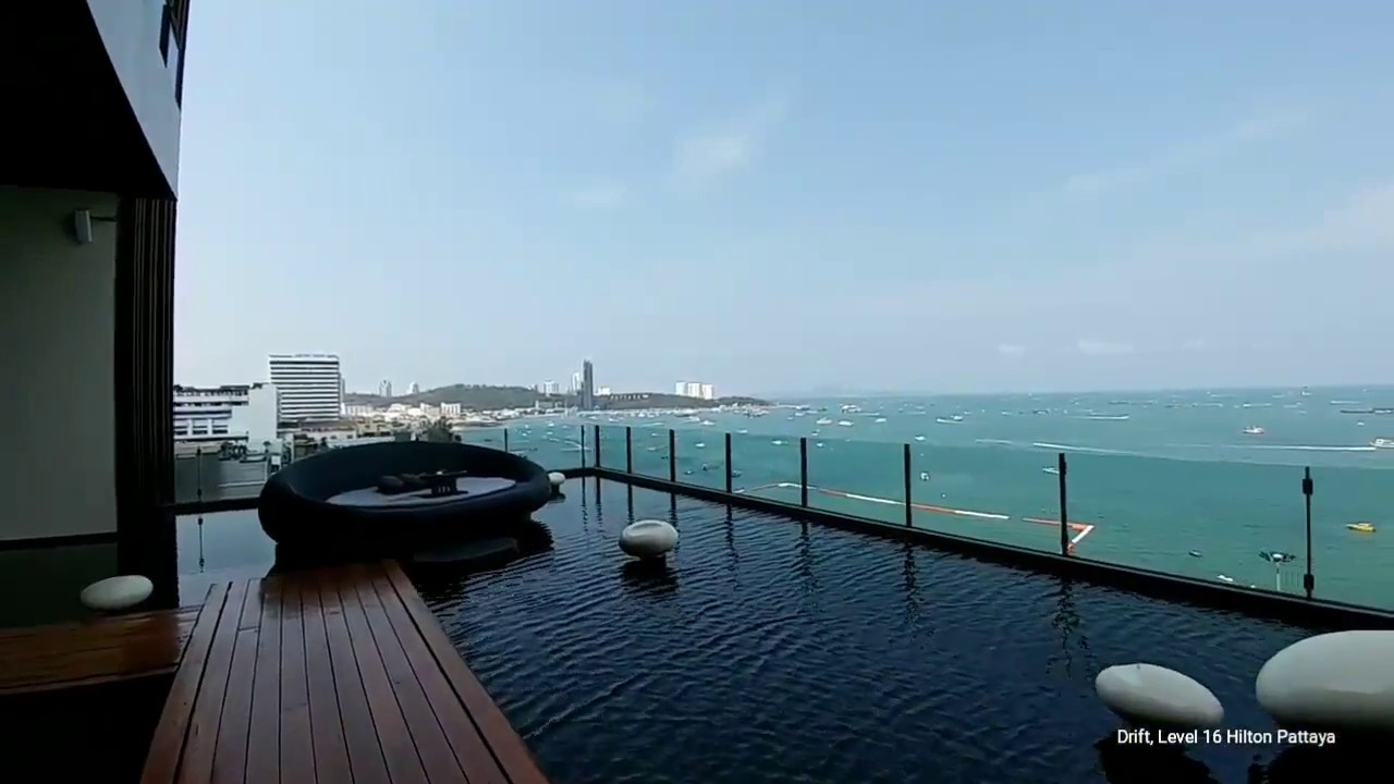 Drift Lobby Lounge & Bar at Hilton Pattaya