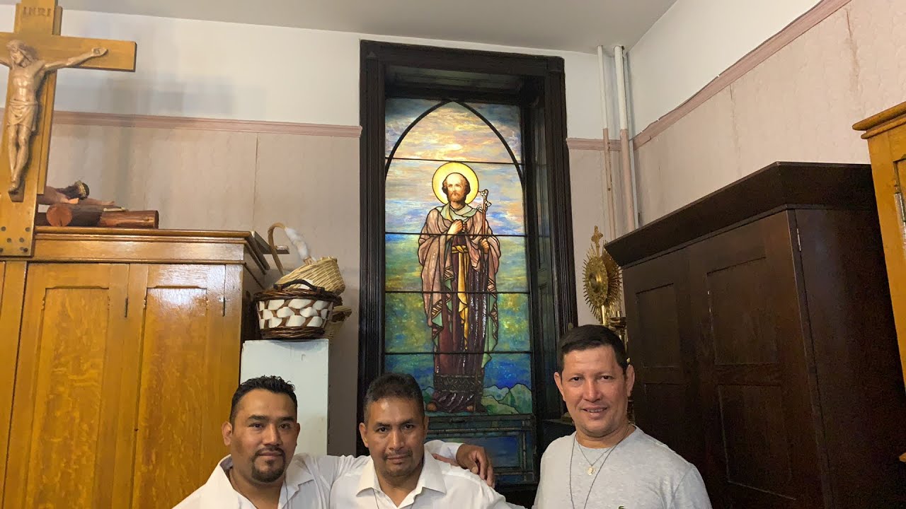 Servidores que no sirven, padre Luis Toro
