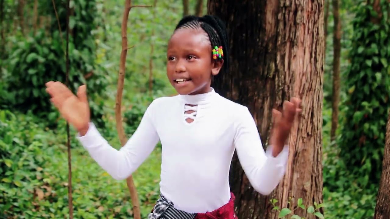 Wewe ni Mungu by Emma Omboga