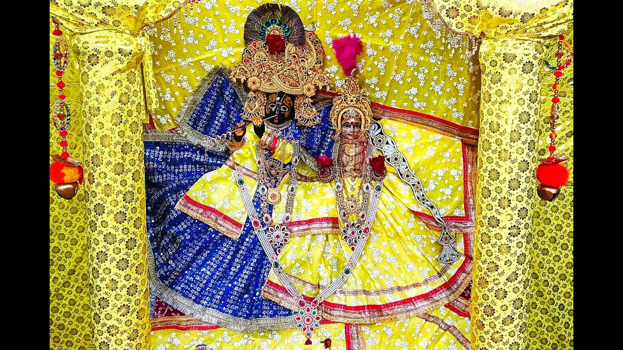 आप देख रहे हैं श्री कुंज बिहारी जू भगवान् शयन आरती दर्शन