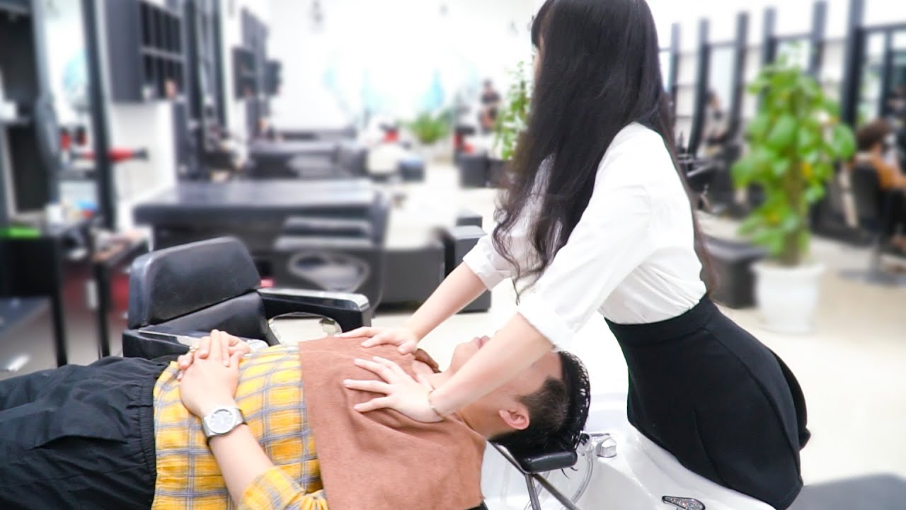 Enjoy a fun day with the best service at Danang Seoul Barbershop Massage