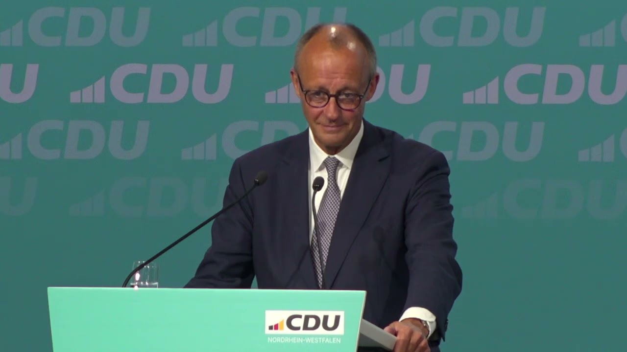 Friedrich Merz spricht am Parteitag der CDU in NRW am 30.8.25