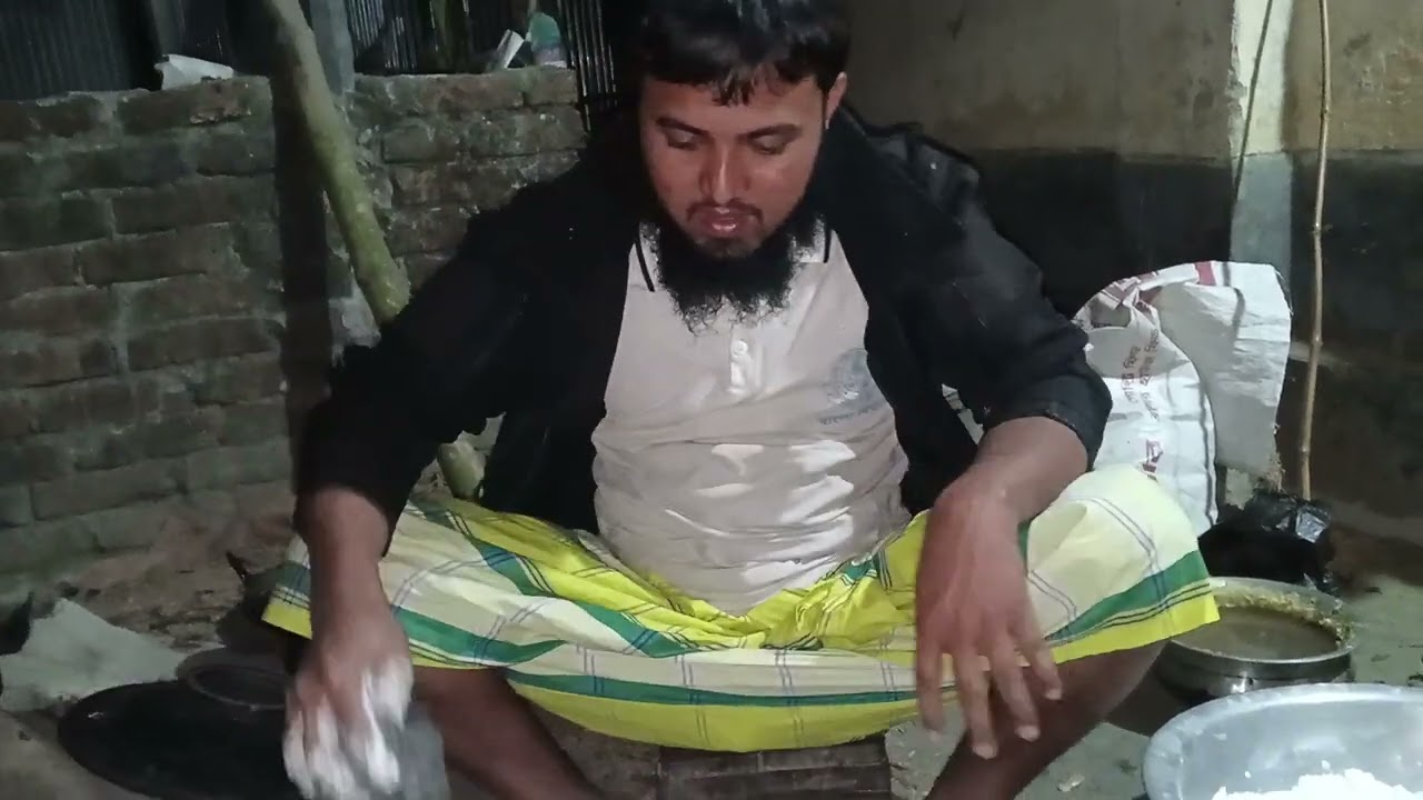 মাসকালায়ের রুটি খেতে বড় স্বাদ। 