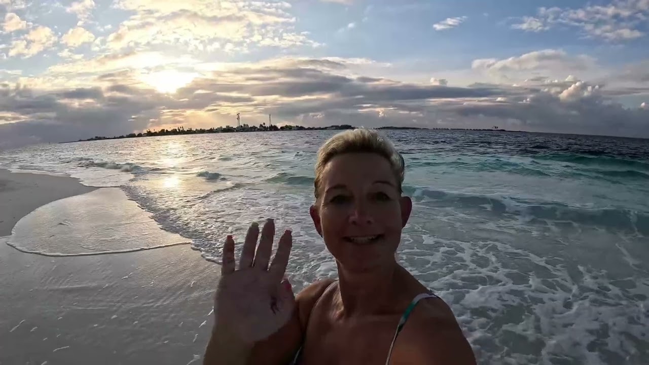 Sun Siyam Vilu Reef Inselrundgang Sunrise Walk Around Maldives