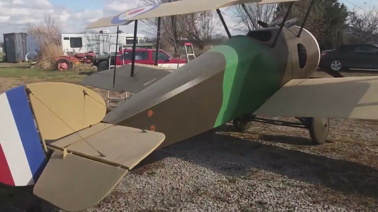 Крыло Sopwith Camel Center, прикрывающее системы Stewart