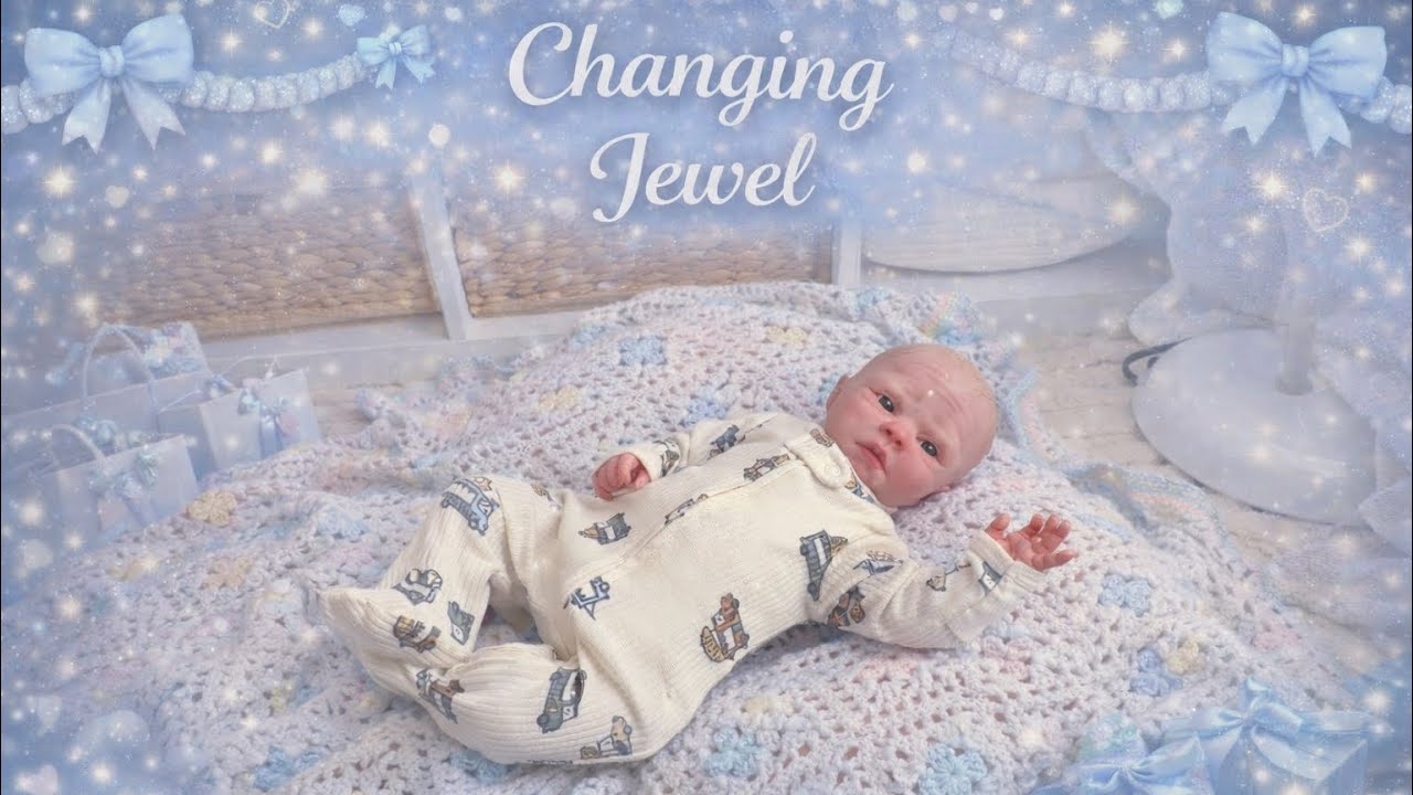 I was so tired of his outfit!!| Changing Jewel