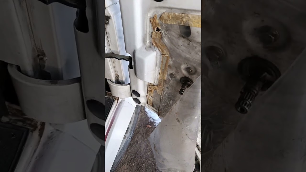 Мерседес Т1, установка центрального замка.Mercedes T1 installation of the central lock.Mercedes 208d