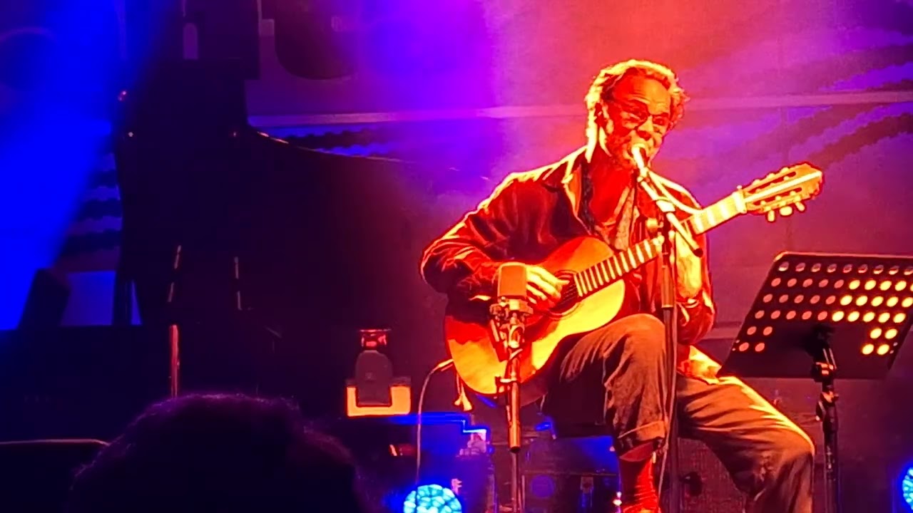 Rodrigo Amarante - M&uacute;sica Nova (Ao Vivo @ Jardins do CCVF - Guimar&atilde;es 2025)