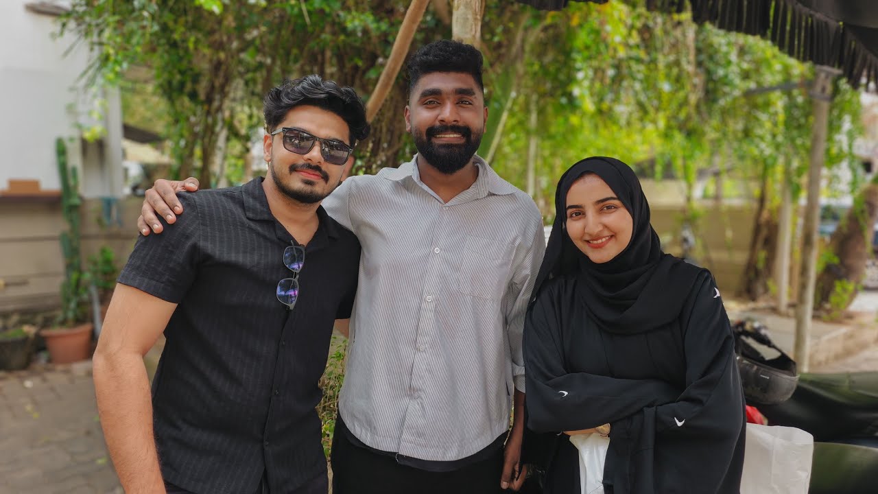 കാണാത്ത എല്ലാരേയും വീട്ടിൽ പോയി കണ്ടു! 😍❤️‍🔥 കൂട്ടത്തിലെ Teachers! 😍 ACHU & LIYA REVIEW 🤣