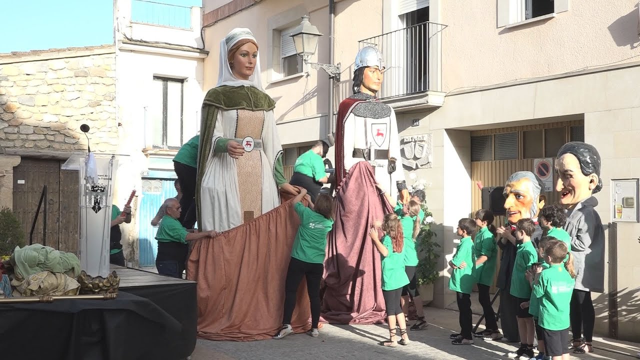 Els Gegants Vells de l'espluga renoven la seva imatge