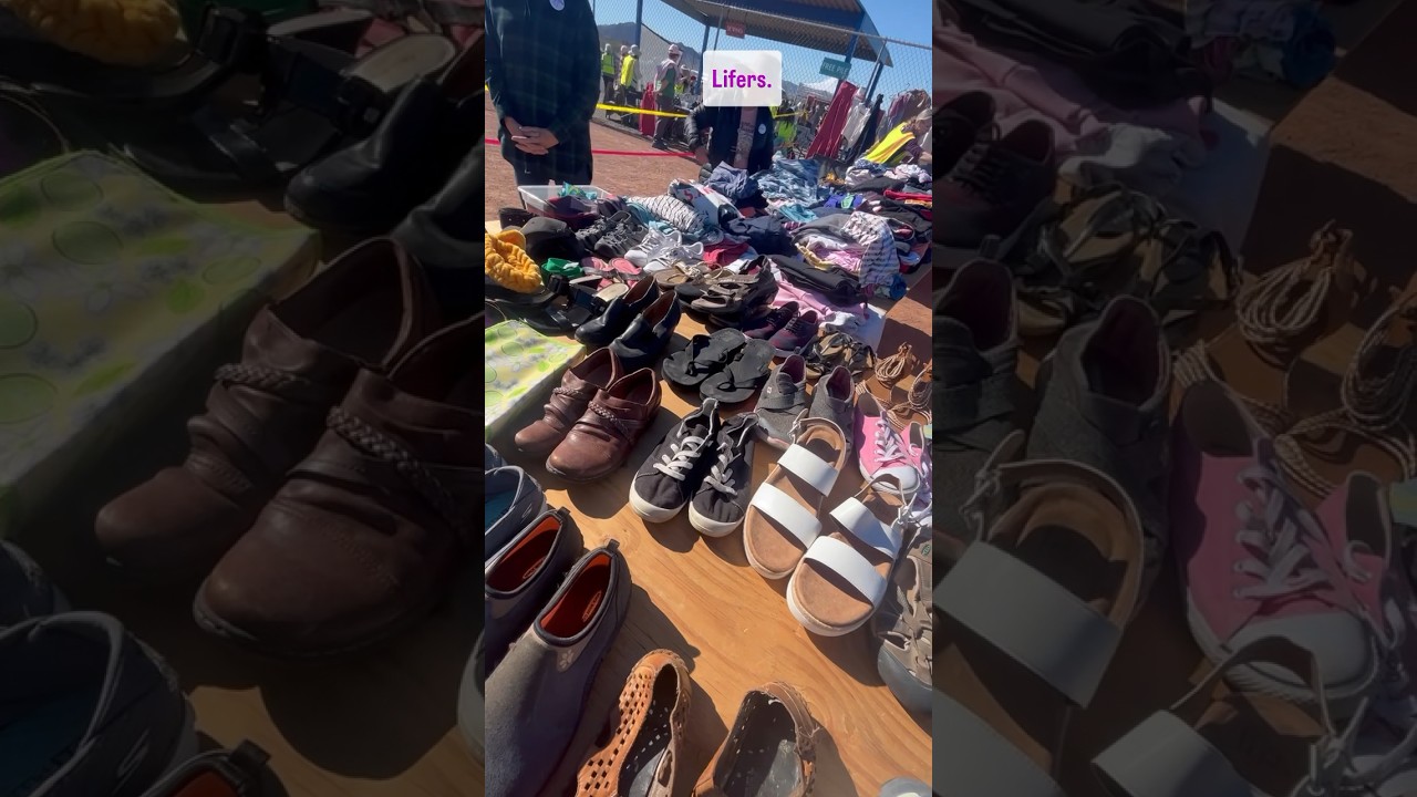 SHOPPING THE FREE PILE TABLE AT THE RTR 2024