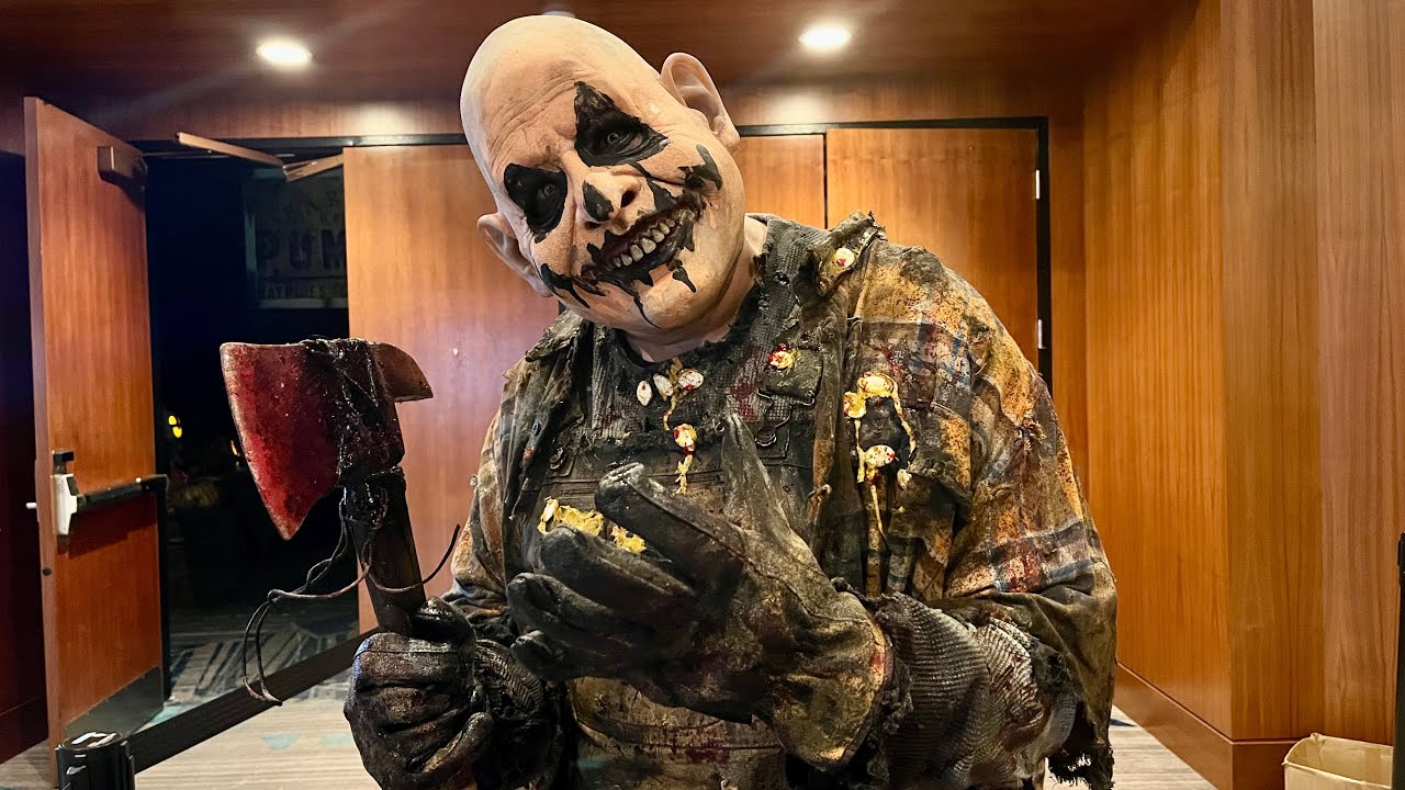SPOOKY EMPIRE Orlando 2023 Horror Convention EPIC HAUNTED HOUSE Walkthrough + KIEFER SUTHERLAND Q&A