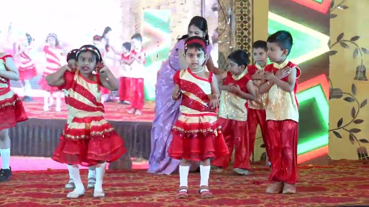 Tukur Tukur and dance ka bhoot performanc of Jr. Kg students
