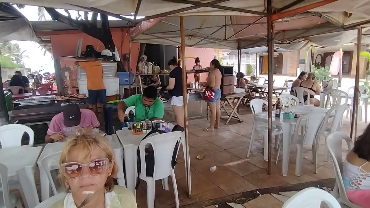comer barato na praia do futuro em Fortaleza, ceara.