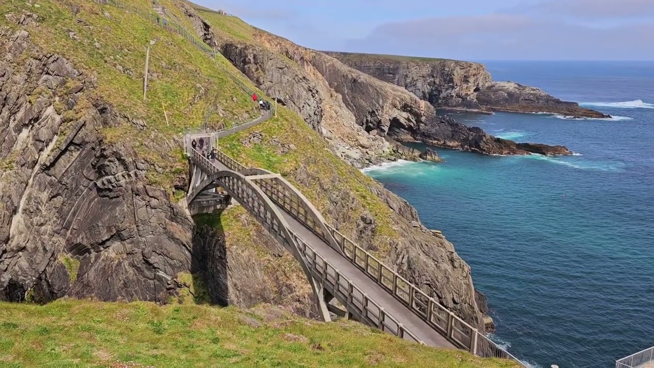 Mizen Head Corran Beg, Co. Cork Amazing view Ireland 😍