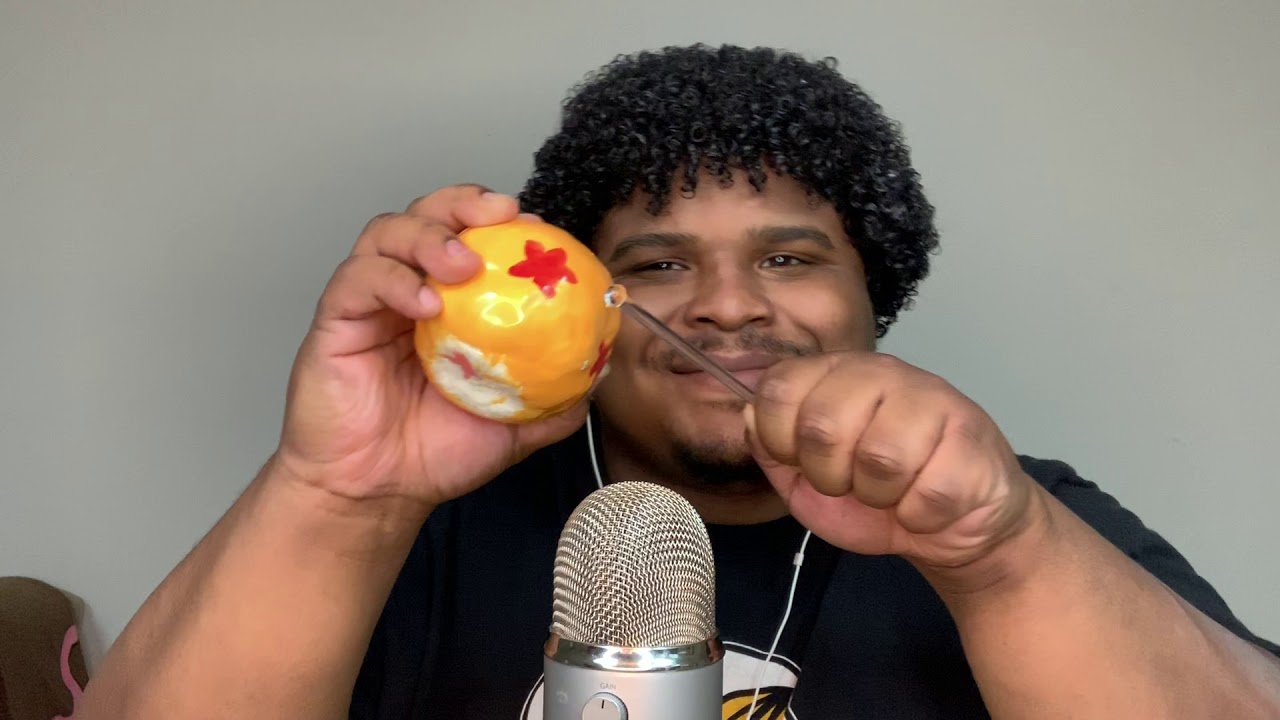 ASMR- MY BOYFRIEND TRIES ASMR (Visual Triggers, Tapping, Mic Scratching) 💖