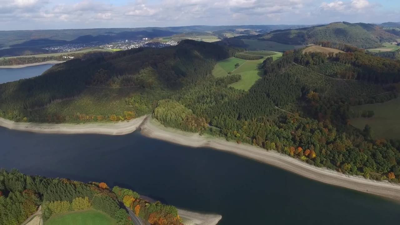 Aerial Shots - Der Hennesee im Oktober 2016 [Meschede]