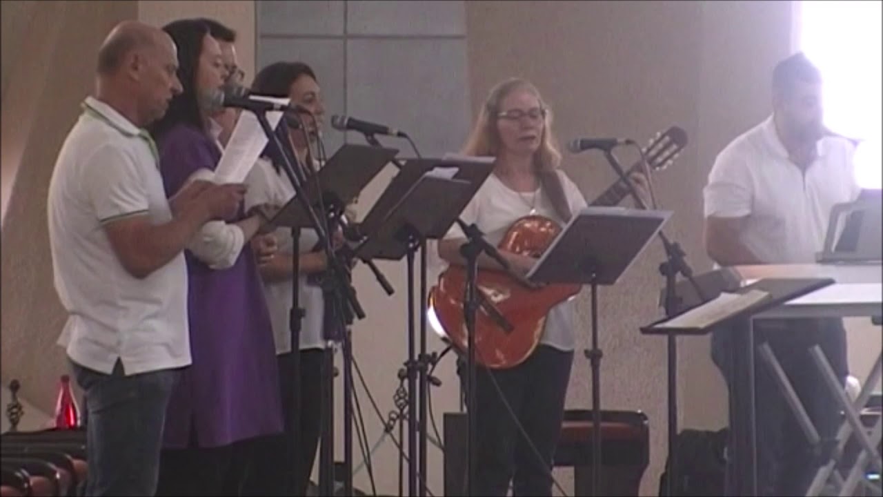 Grupo Santa Cecília  - Na mesa da Eucaristia