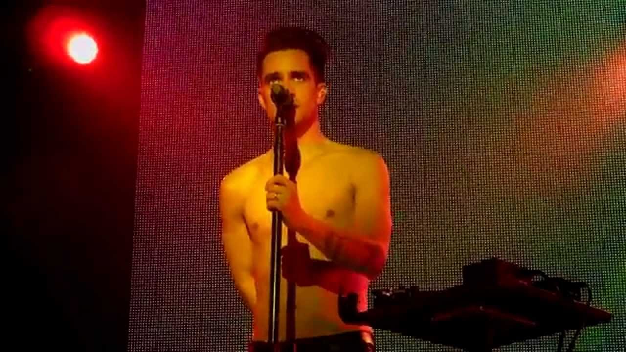 Panic! at the disco - Girls / Girls / Boys - Live in Tilburg