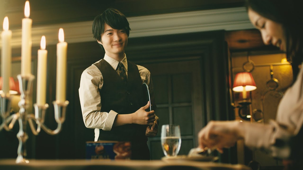 神木隆之介、初体験の女性客におせっかい!?　イヤフォン必須のささやき声に注目！　チョコ「HOBAL（ホーバル）」新TVCM