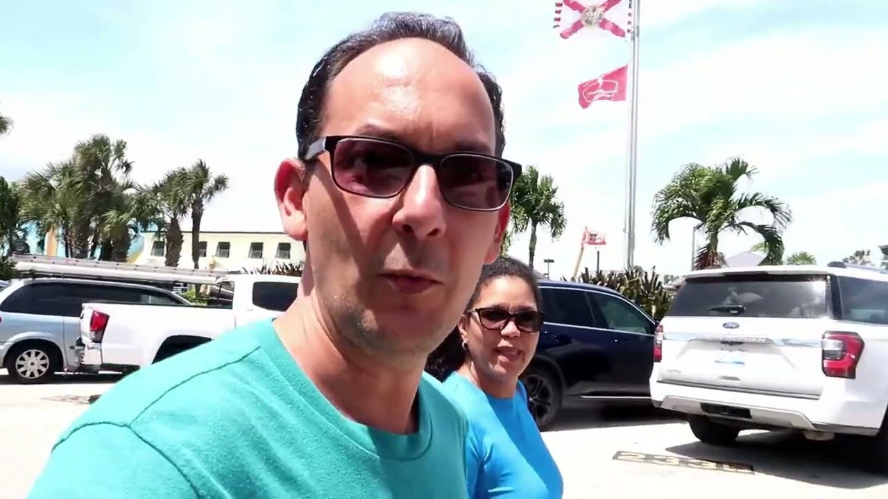 'RON JON SURF SHOP' LA TIENDA QUE VISITAN 2 MILLONES DE PERSONAS AL AÑO EN COCOA BEACH, FLORIDA 2022