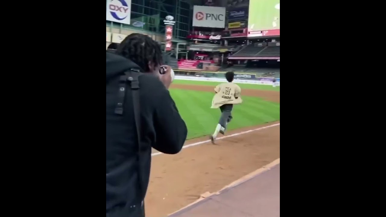 Tyla Plays Baseball @ Travis Scott’s Cactus Jack Annual HBCU Celebrity Softball Classic ⚾🔥