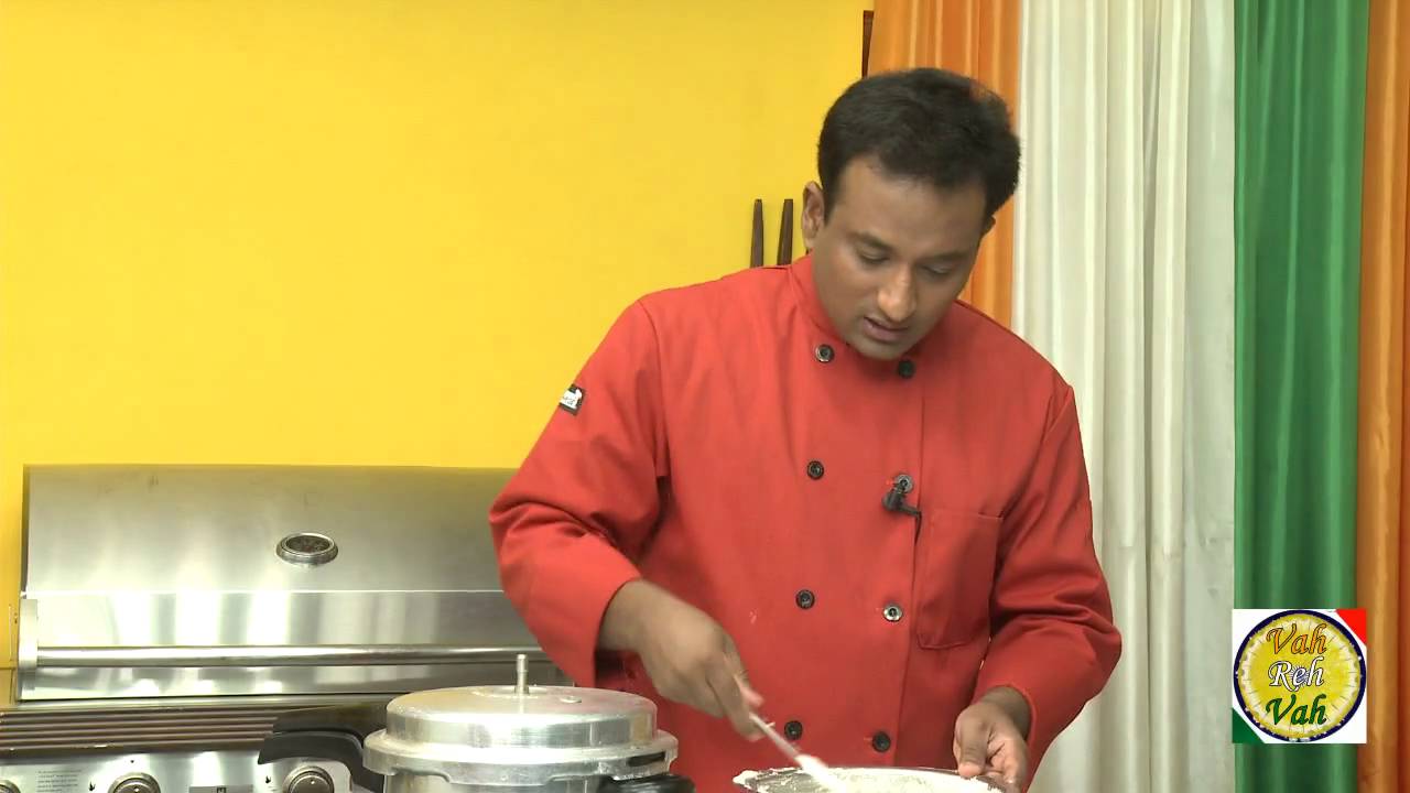 Idli - By VahChef @ VahRehVah.com
