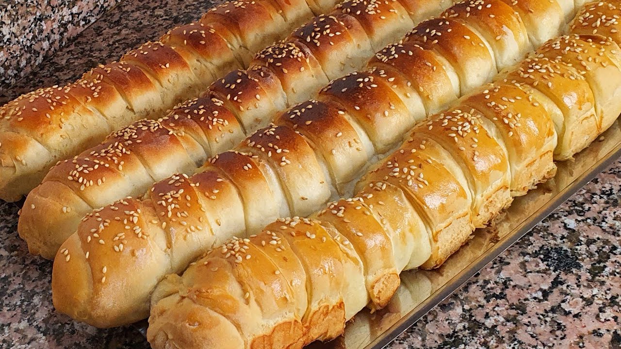 بما أن المدارس قربت ودى حاجه مضيقانى هنعمل السندوتشات المحشيه ونحطها فالفيريزر  جاهزه للأكل ف10دقايق