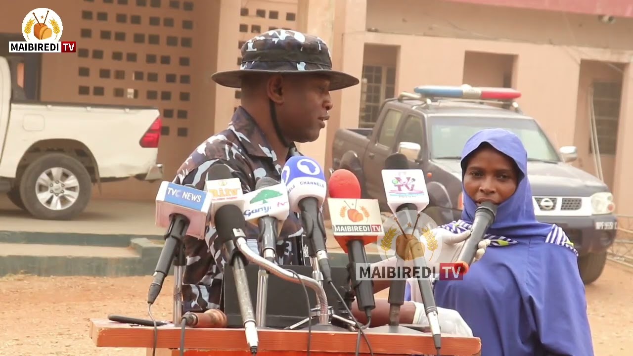 KALLI BAYANAN MACEN DA YAN SANDA SUN KAMA TANA KAIWA YAN BINDIGAR ZAMFARA MAKAMAI