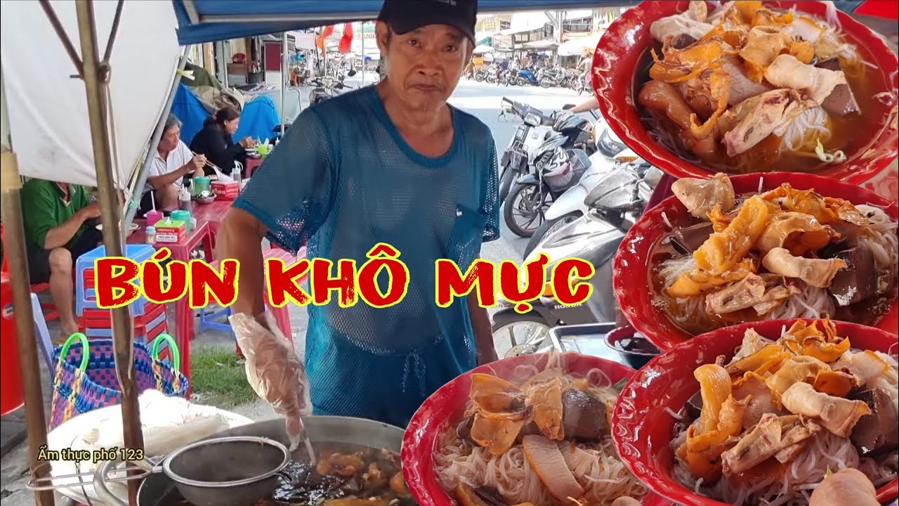 Đông khủng khiếp tại xe bún khô mực 25k dành cho người lao động nghèo 
