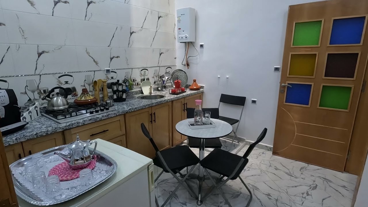شقق مفروشة للكراء اليومي أزرو افران الاطلس المتوسط مرحبا بالعائلات 0770214143